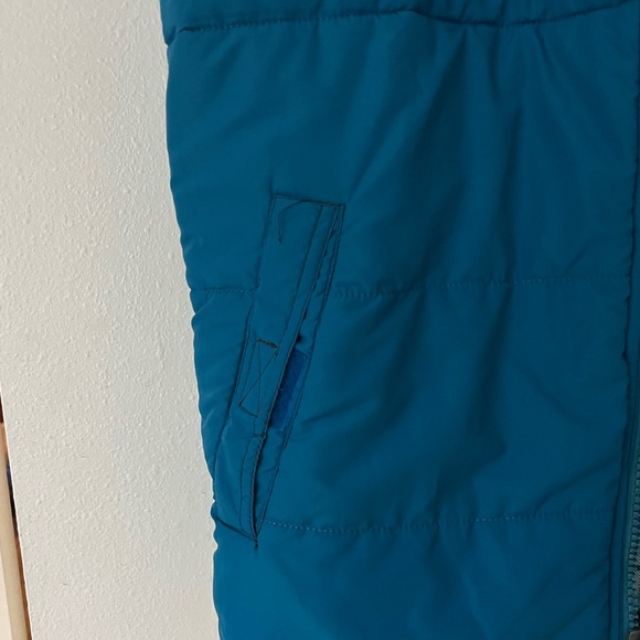 Kirra hooded unisex vest, size large - Picture 3 of 5